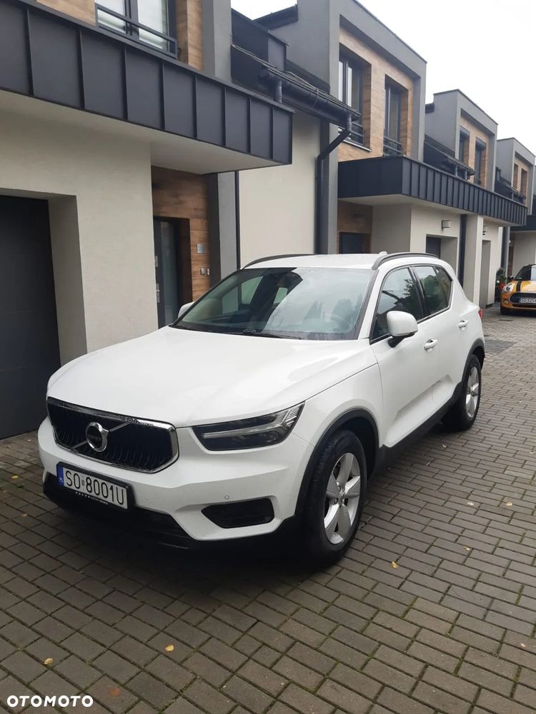 Volvo XC 40 T3 Momentum Core - 1