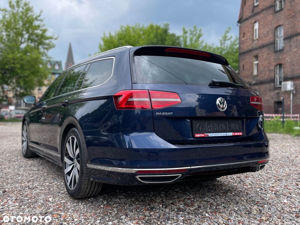 Volkswagen Passat - 13