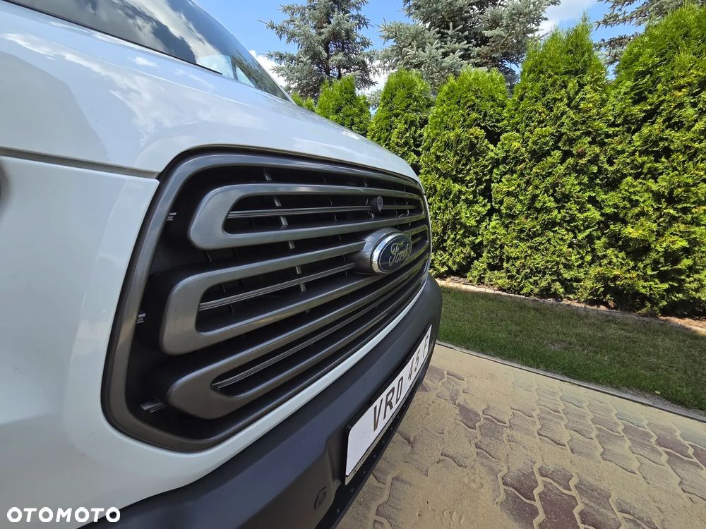Ford Transit - 10