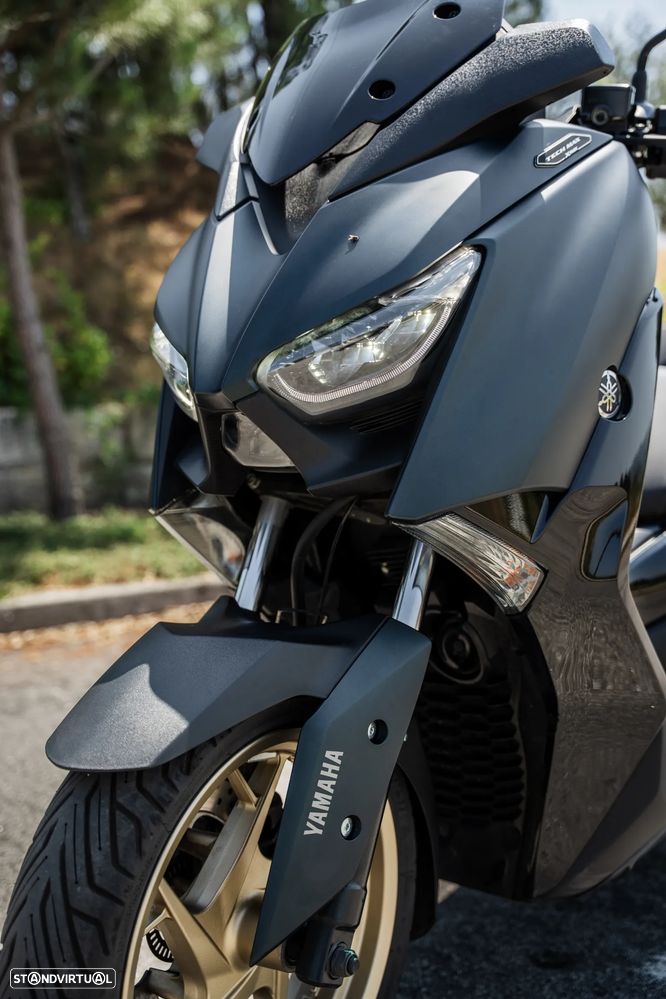 Yamaha X-Max 300 - 11