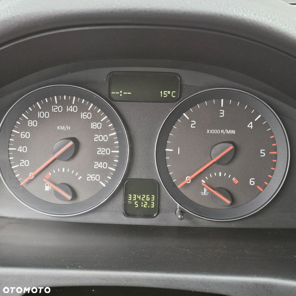 Volvo V50 D3 - 15