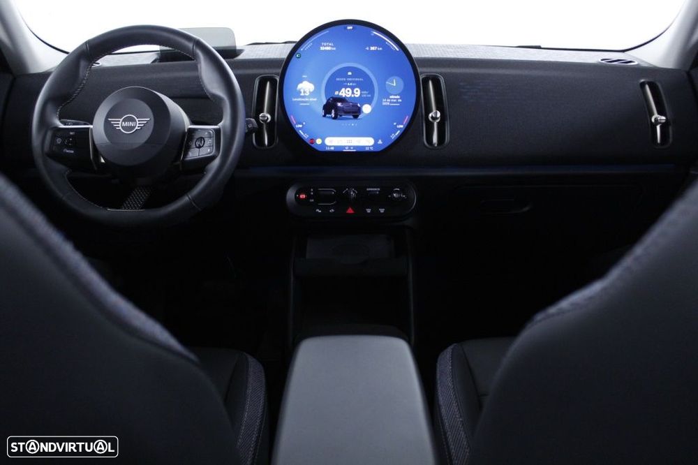 MINI Countryman E Favoured L - 17