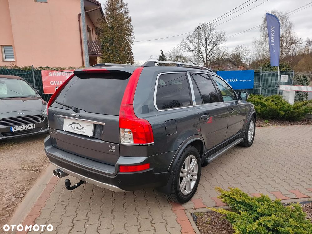 Volvo XC 90 - 9
