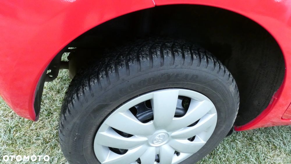 Toyota Yaris 1.0 Luna - 19