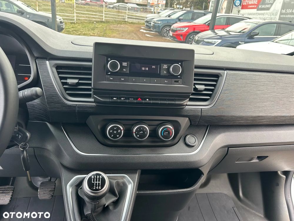 Renault Trafic Kombi 2.0 L2 Equilibre - 11