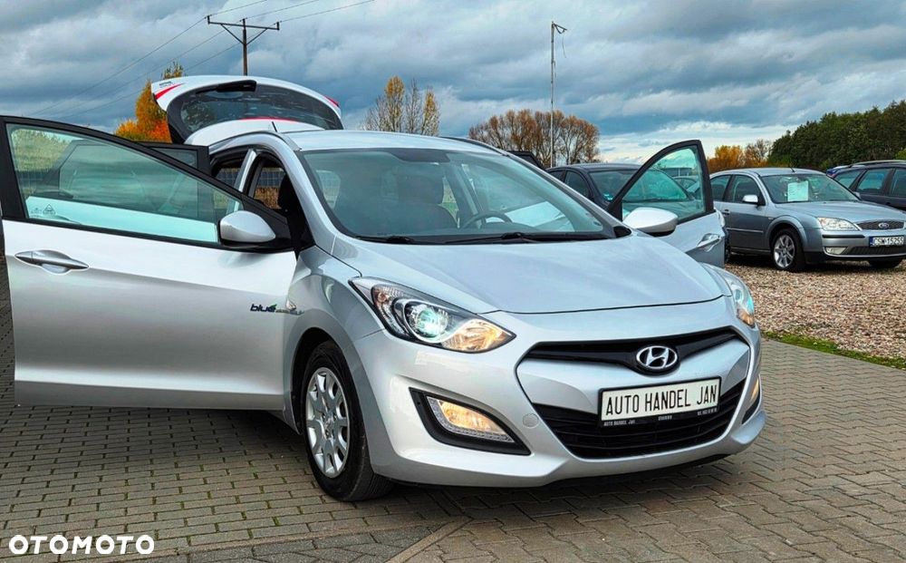 Hyundai i30 - 32