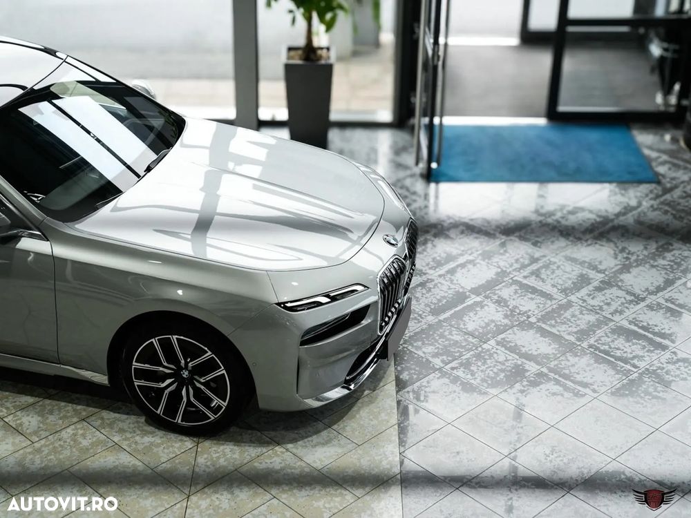 BMW Seria 7 740d xDrive - 14