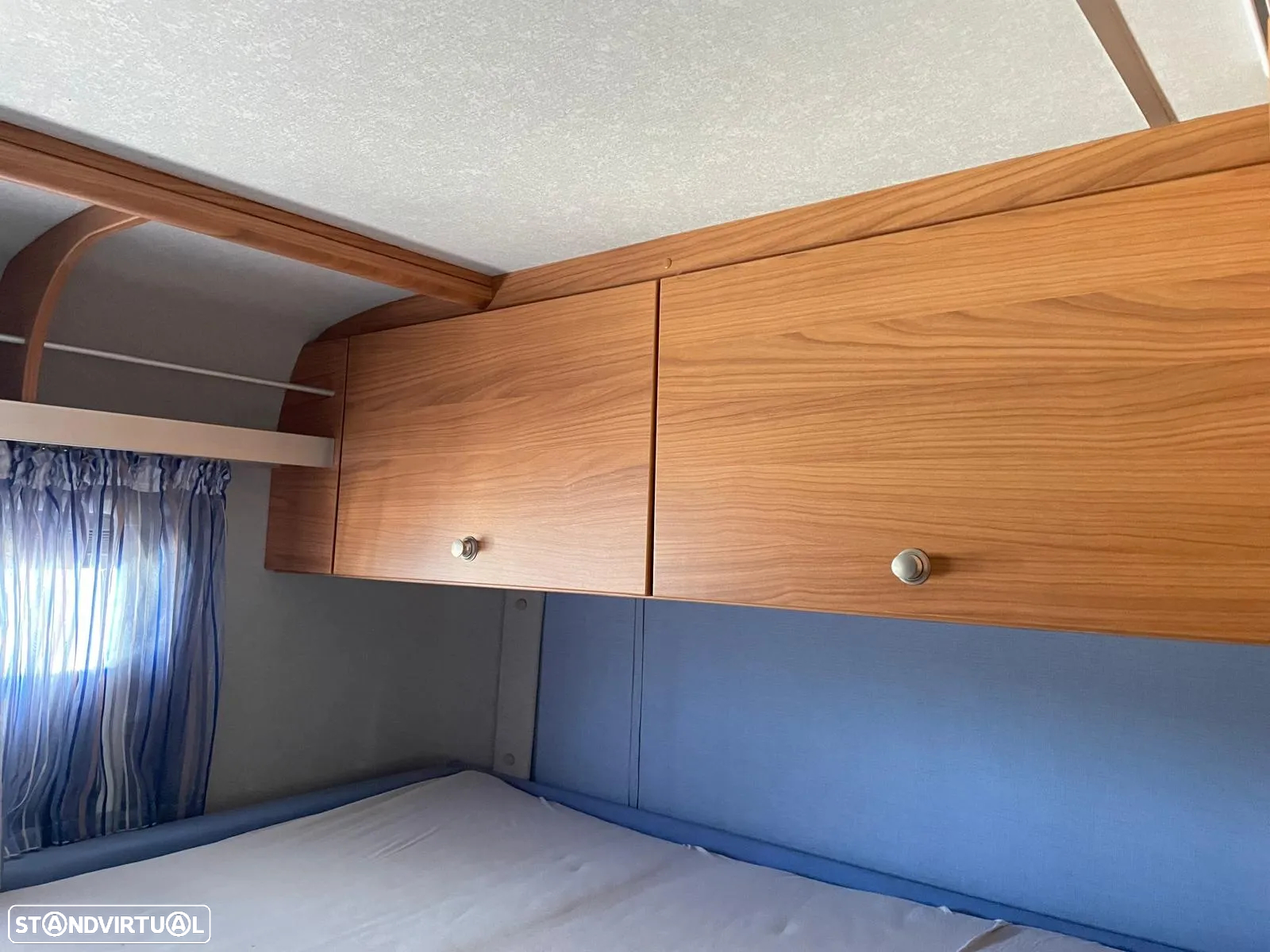 Burstner mega-van IT 675 - Autocaravana c/Cama Basculante - 40