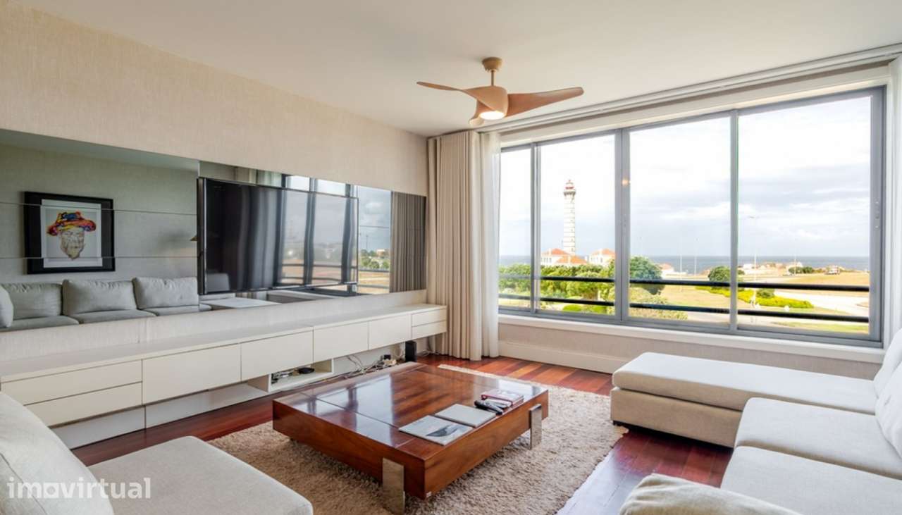 Apartamento T3 com vistas panorâmicas do mar em Leça da Palmeira - Grande imagem: 4/24