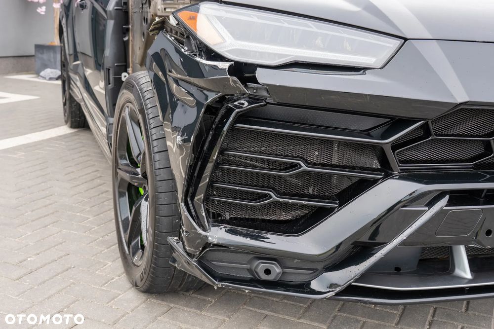 Lamborghini Urus Standard - 7