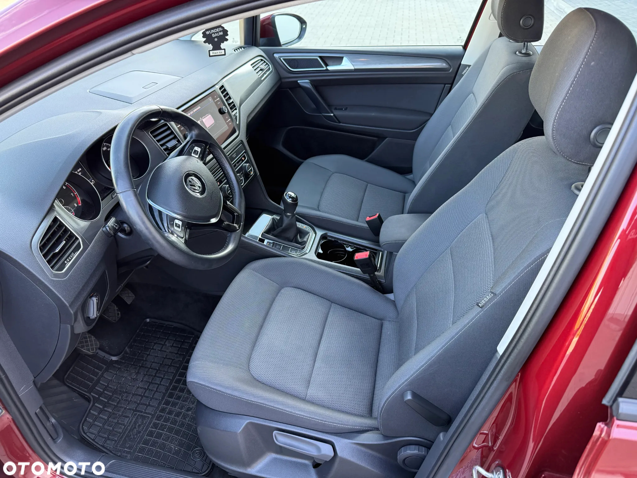 Volkswagen Golf Sportsvan - 16