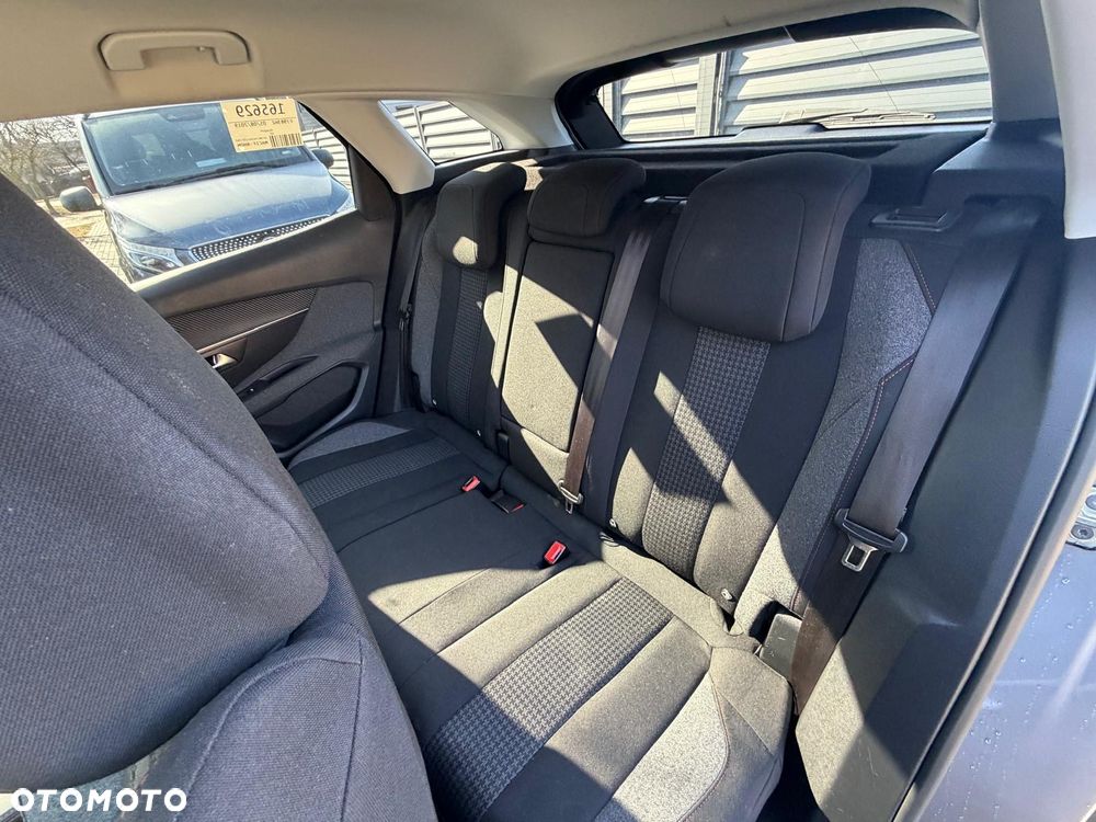 Peugeot 3008 BlueHDi 130 Stop & Start EAT8 Active Pack - 11