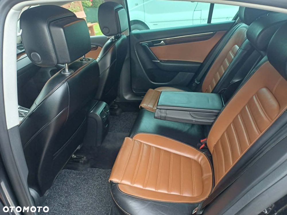 Volkswagen Passat 2.0 TDI Highline DSG - 4