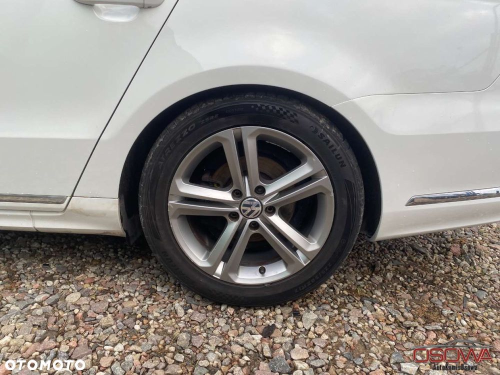 Volkswagen Passat - 37