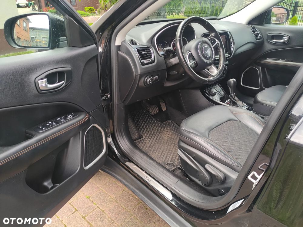 Jeep Compass 1.4 TMair Limited 4WD S&S - 23