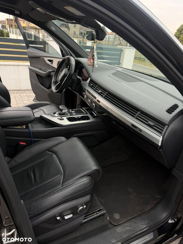 Audi Q7 - 6