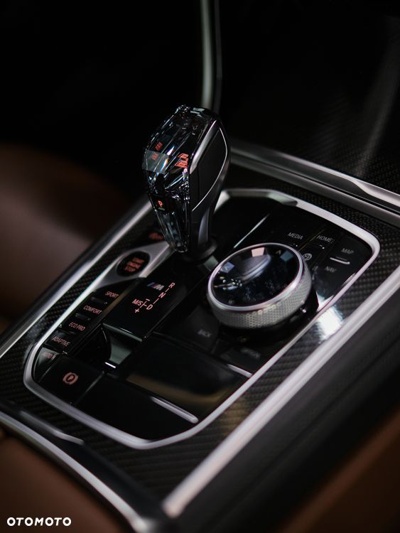 BMW Seria 8 M850i xDrive - 15