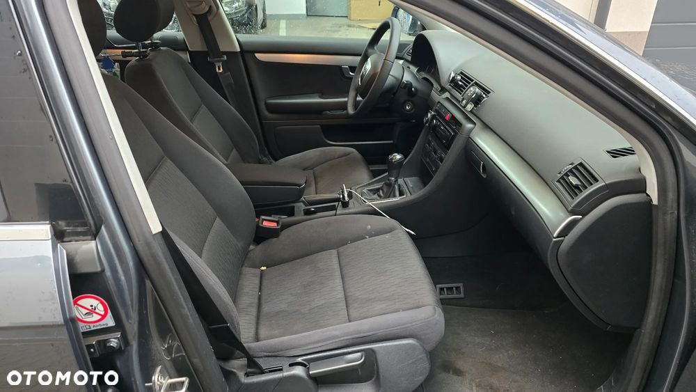 Audi A4 Avant 2.0 TDI DPF - 9