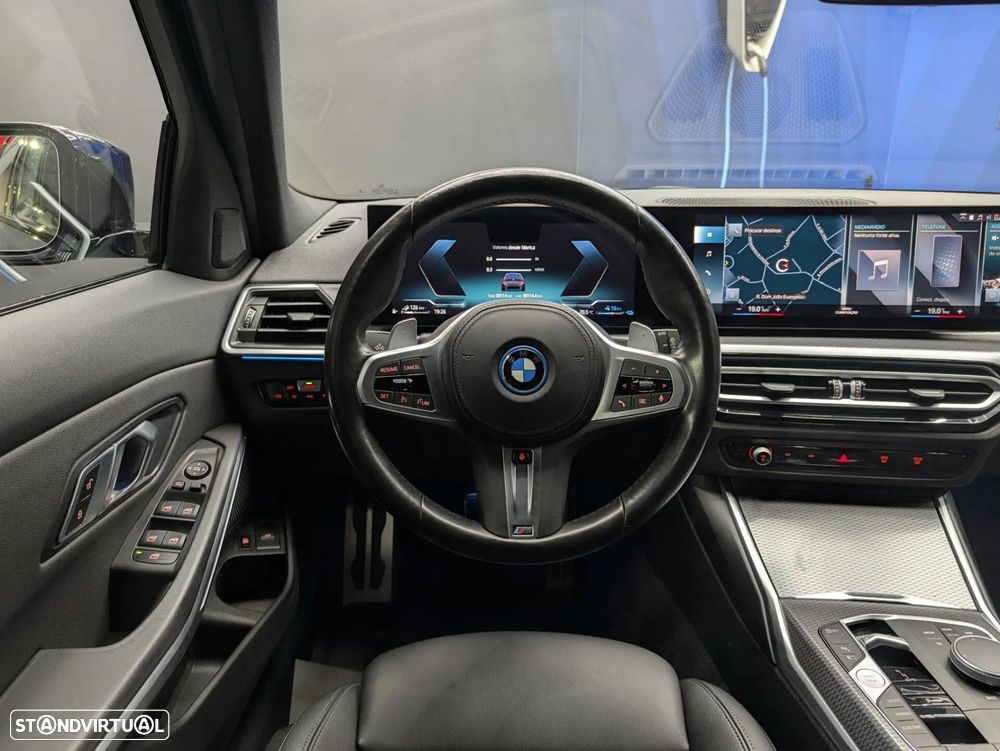 BMW 320 e Pack Desportivo M Auto - 18