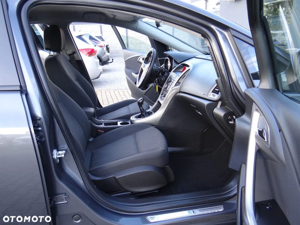 Opel Astra - 34