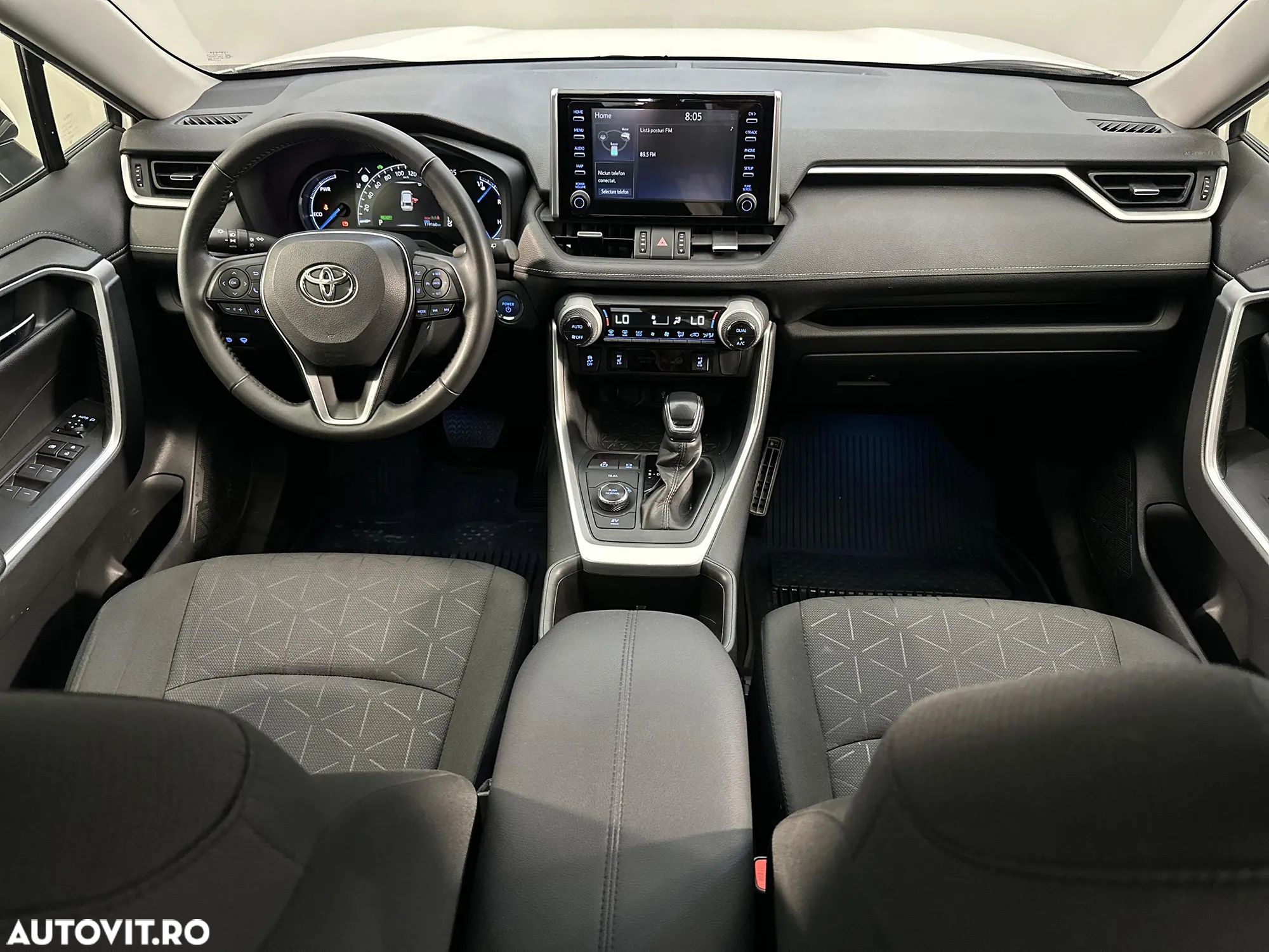 Toyota RAV4 - 9