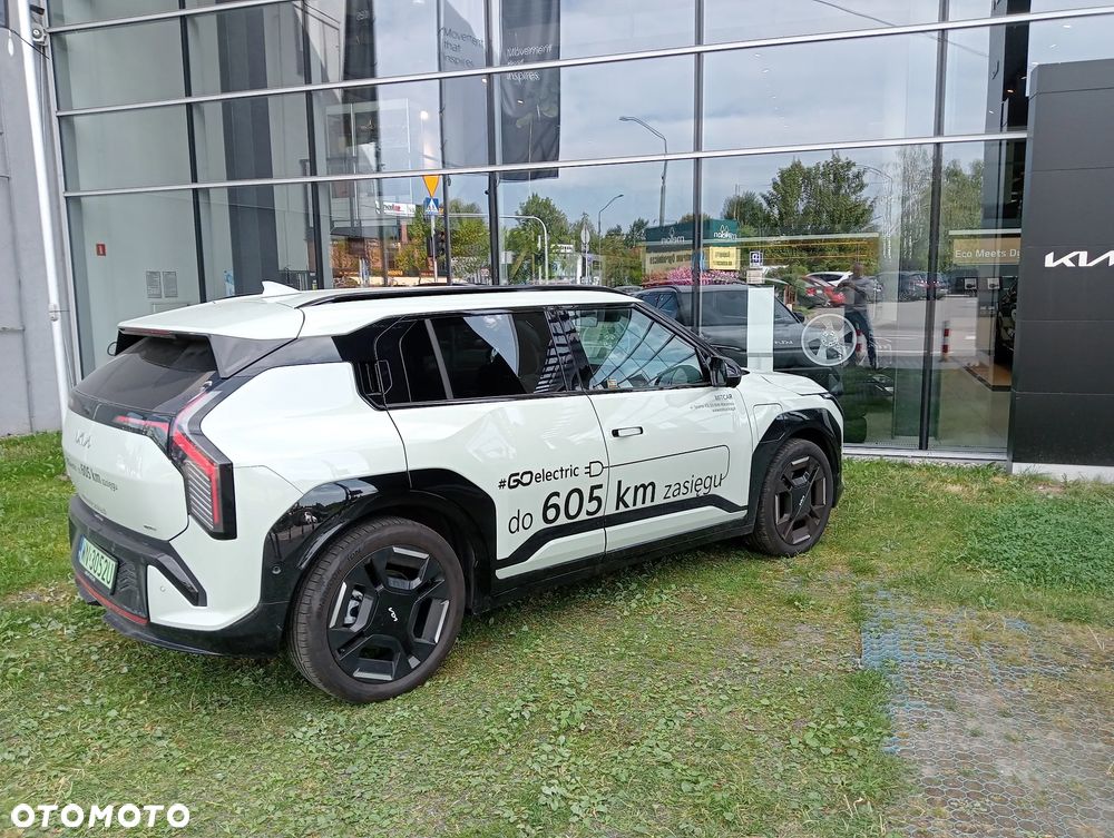 Kia EV3 81.4kWh GT Line - 4