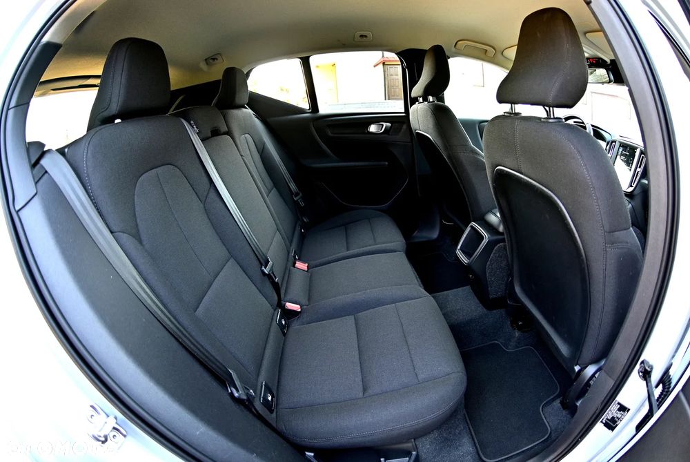 Volvo XC 40 T2 Core - 23