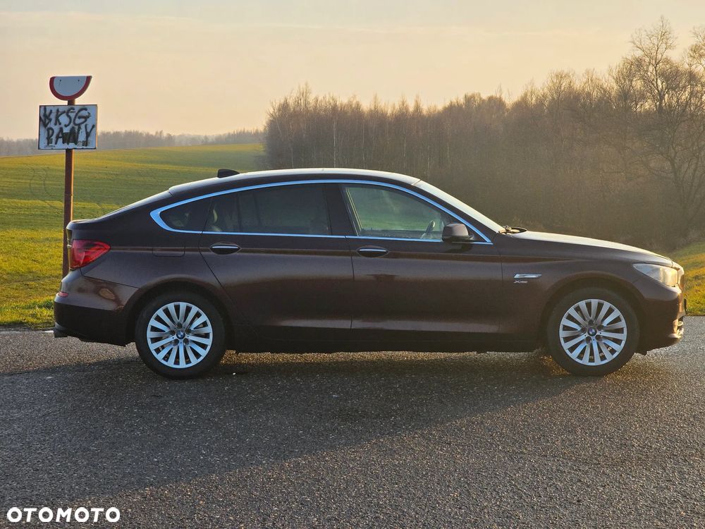 BMW 5GT - 5