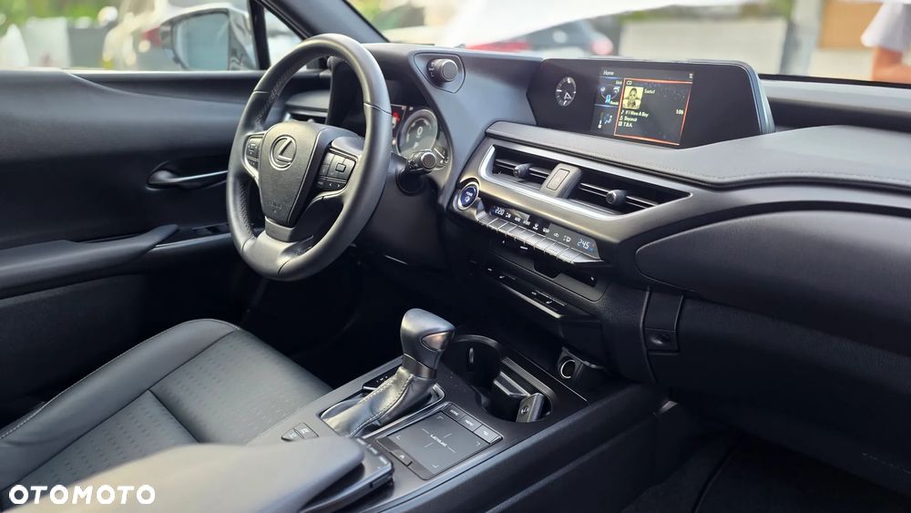 Lexus UX 250h GPF F Impression 2WD - 30