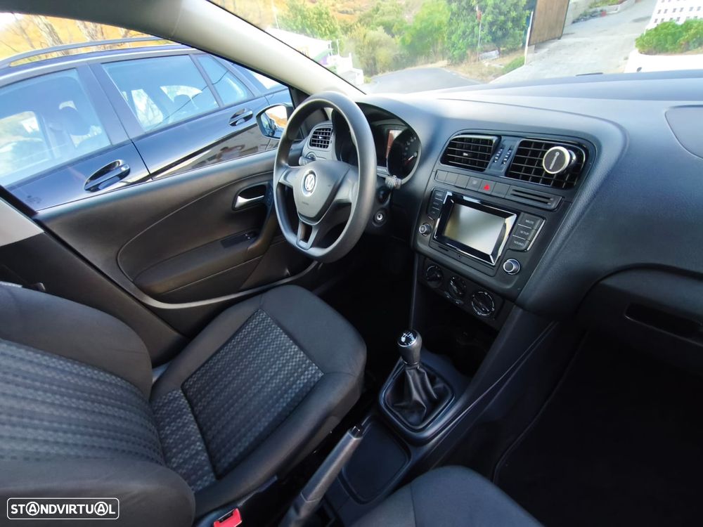 VW Polo 1.4 TDi BlueMotion - 9