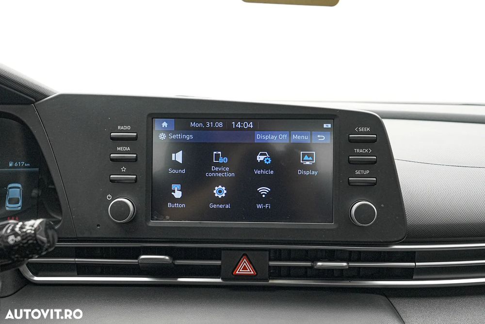 Hyundai Elantra 1.6 l 123 CP CVT Comfort - 21