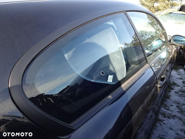 Prawa szyba karoseryjna BMW E81 3 drzwi - 2