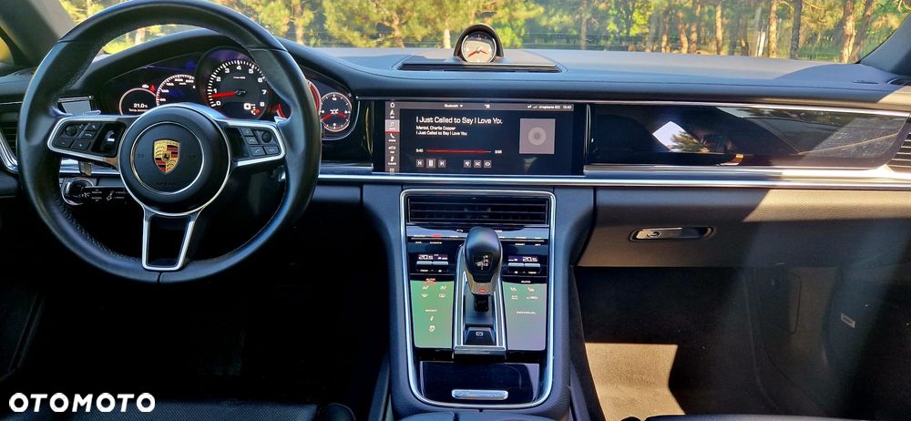 Porsche Panamera 4 - 16