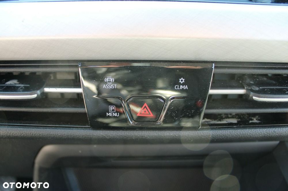 Volkswagen Golf - 21