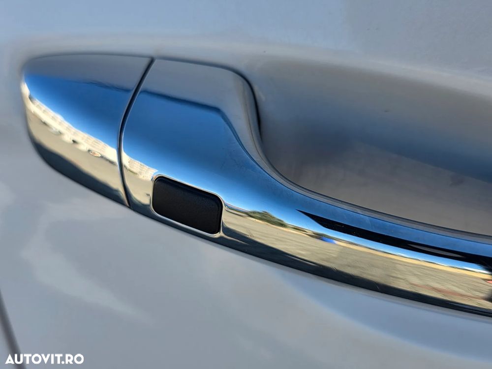 Hyundai Santa Fe 2.2 CRDi 4WD Automatik Premium - 32