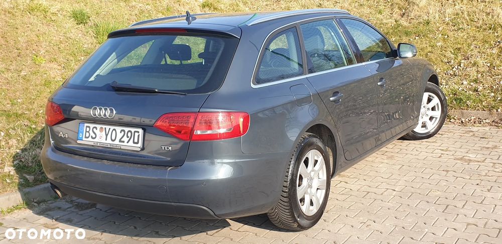 Audi A4 Avant 2.0 TDI DPF Ambition - 16