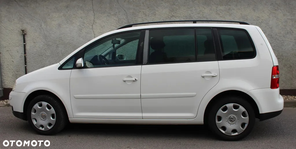 Volkswagen Touran - 8