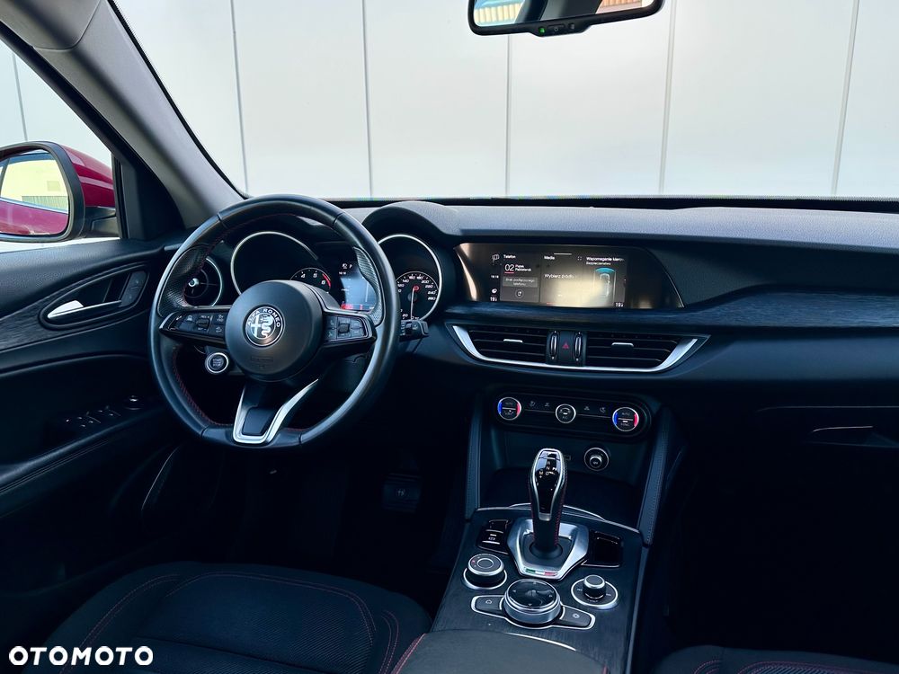 Alfa Romeo Stelvio - 21