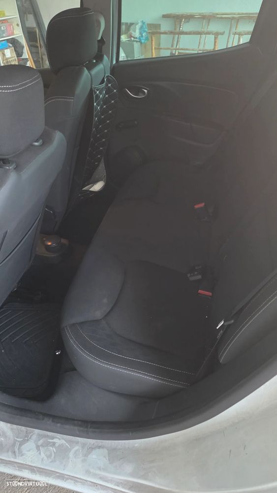 Renault Clio 1.5 dCi Limited - 8