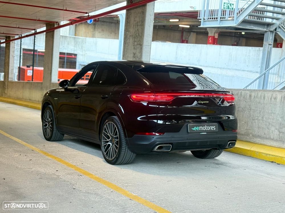 Porsche Cayenne Coupé E-Hybrid - 11