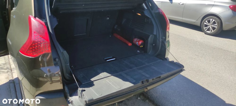 Peugeot 3008 - 10