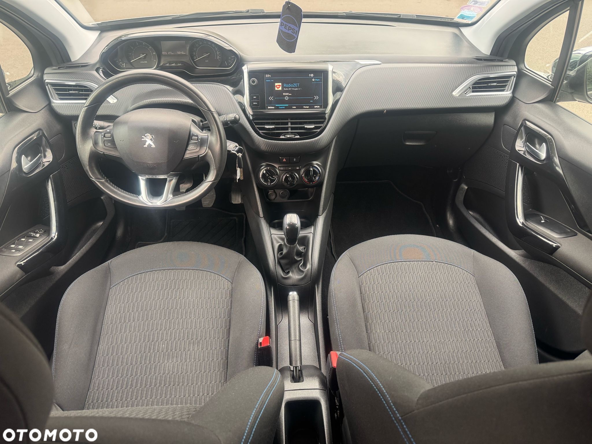 Peugeot 208 PureTech 82 Stop & Start Signature - 11