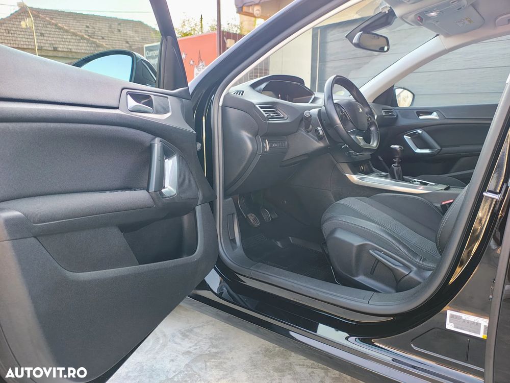 Peugeot 308 - 19