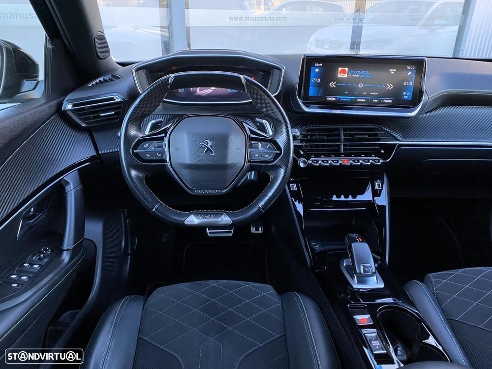 Peugeot 2008 1.2 PureTech GT EAT8 - 4