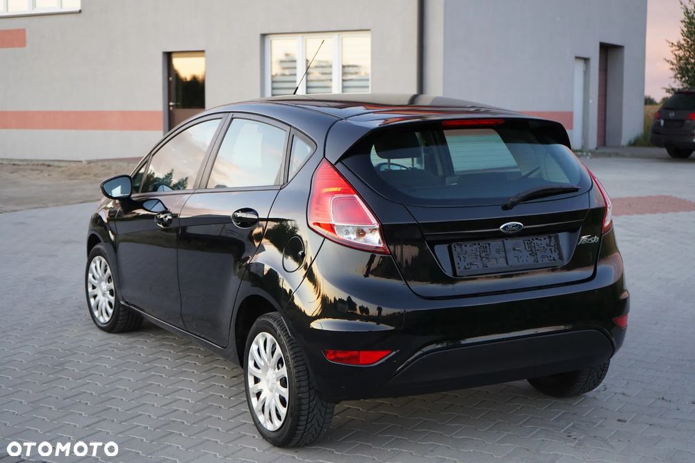 Ford Fiesta 1.25 Celebration - 5