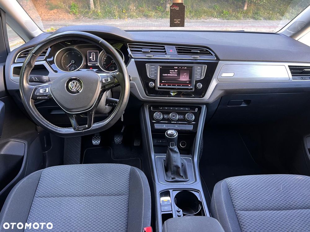 Volkswagen Touran 1.6 TDI BMT Comfortline - 15