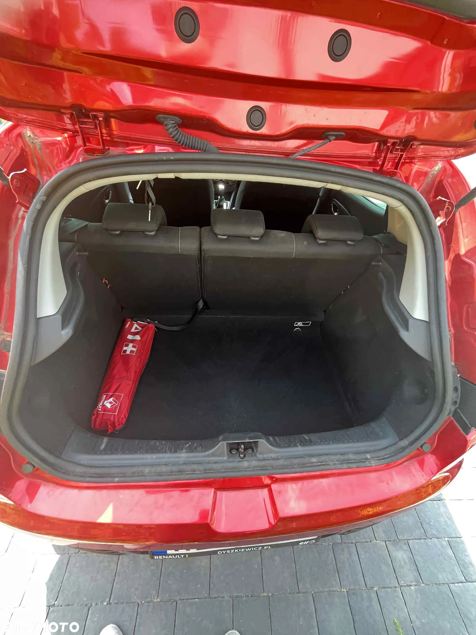 Renault Clio 1.2 16V Limited EU6 - 10