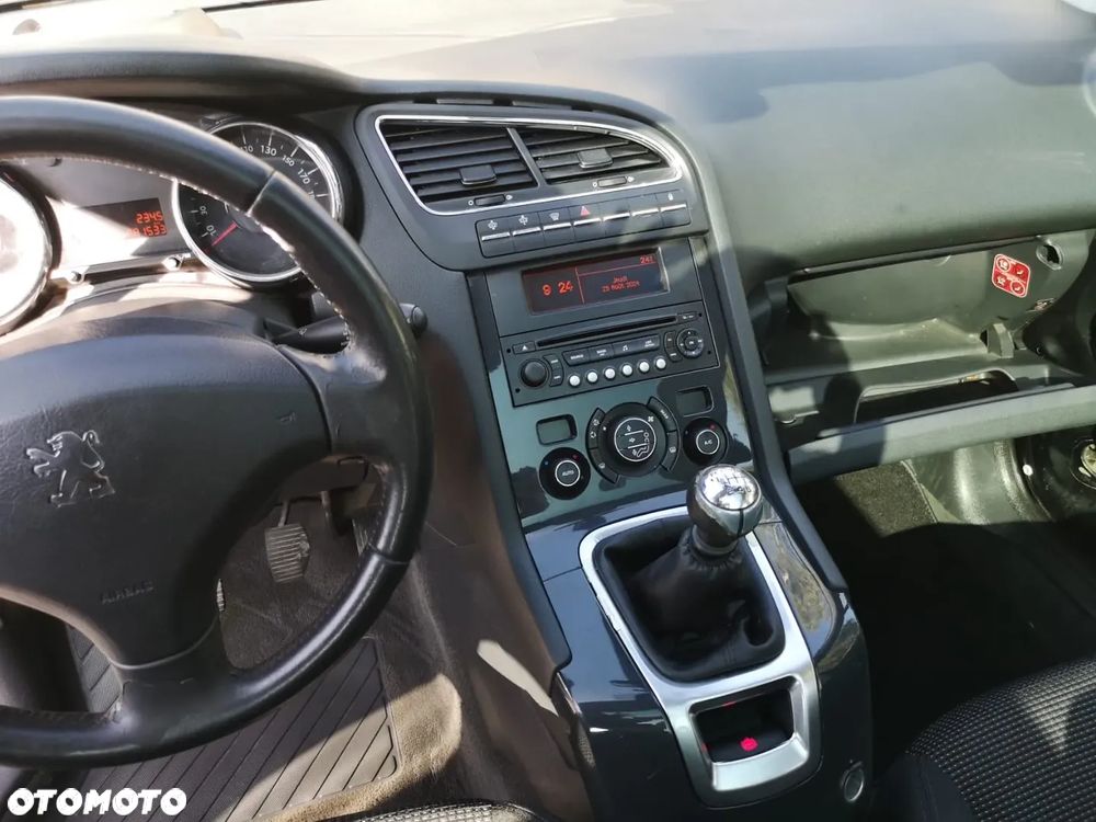 Peugeot 5008 1.6 HDi Access - 24
