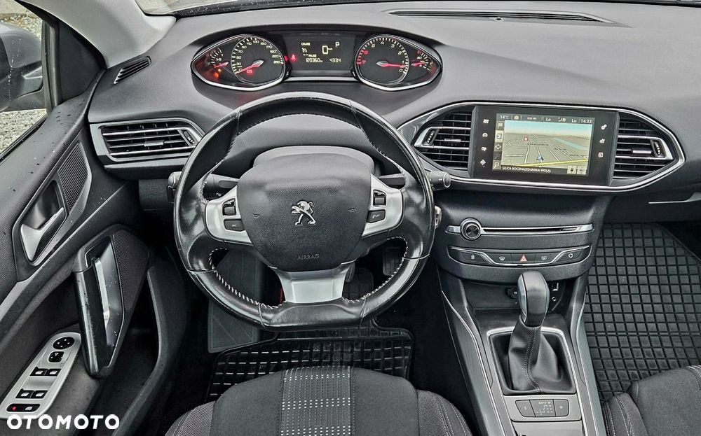 Peugeot 308 - 16