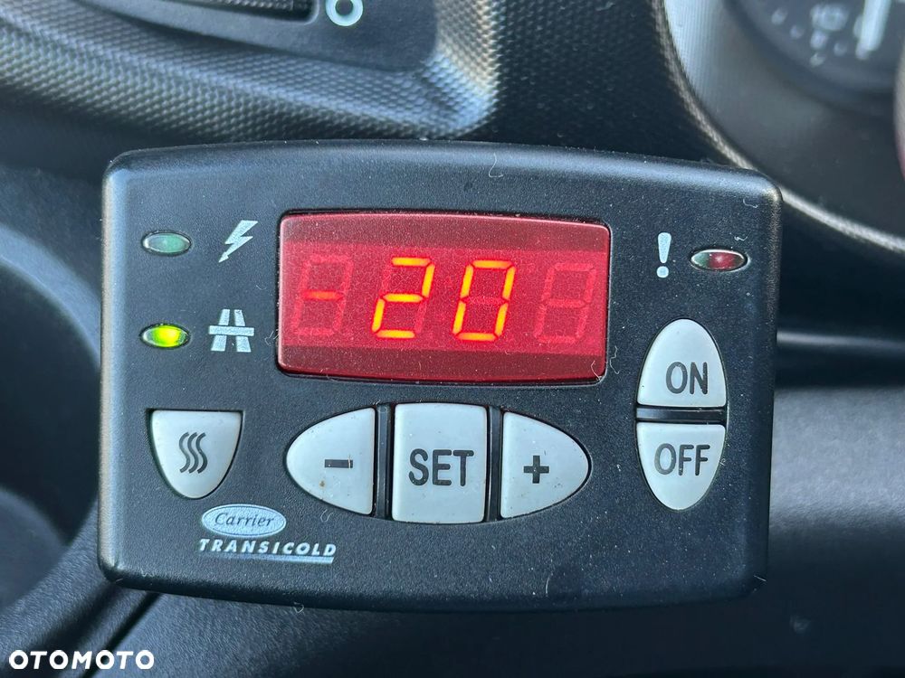 Iveco Daily 72C18 3.0 HPI Chłodnia Mroźnia 8 palet  **230V**Hakówka**Climatronic**Sprowadzony**2018R** - 19